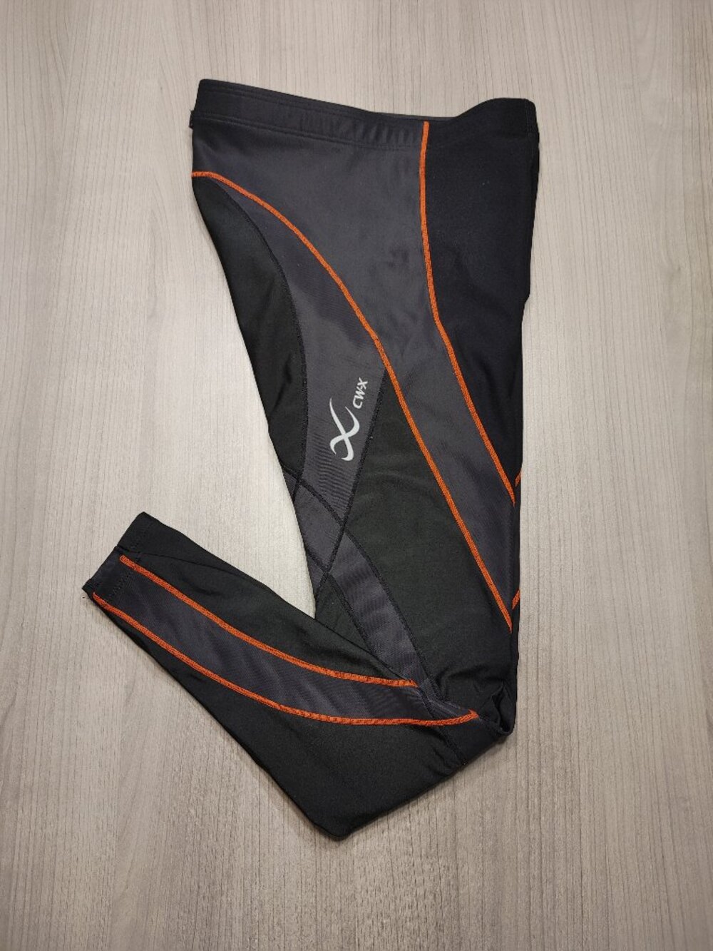 Woman's CW-X Endurance Pro Generator Insulator Compression Tights Size M
